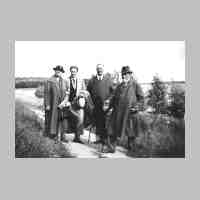 011-0032  In Pogrimmen 1935 zu Besuch, Gustav Frhr. von Cornberg, Wernigerode und Wilhelm von Trotha aus Kuemmritz.jpg